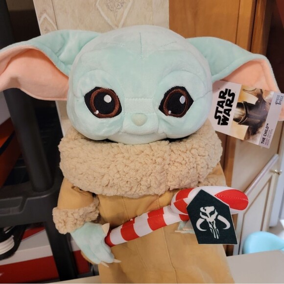 Star Wars THE CHILD Holiday Greeter 18" Plush Baby Yoda holding Candy Cane - Picture 2 of 10